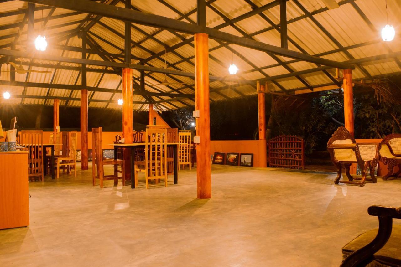 Sarada Beach Resort Yala Tissamaharama Ngoại thất bức ảnh