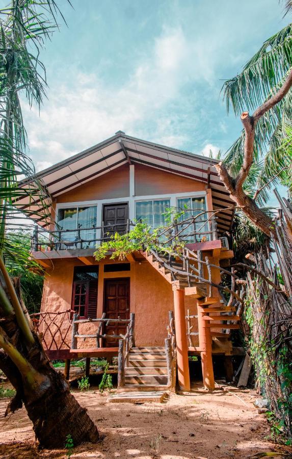Sarada Beach Resort Yala Tissamaharama Ngoại thất bức ảnh