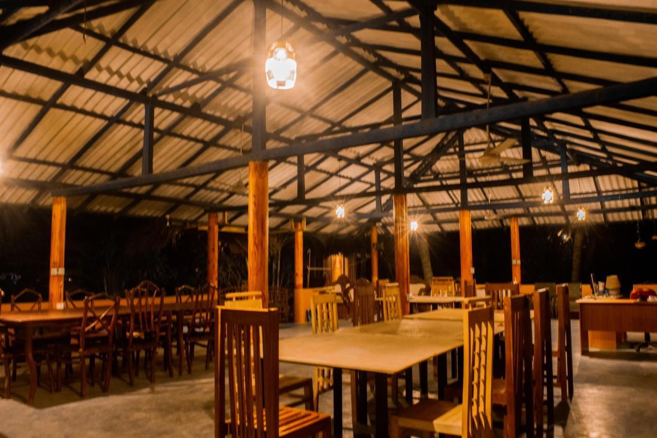 Sarada Beach Resort Yala Tissamaharama Ngoại thất bức ảnh