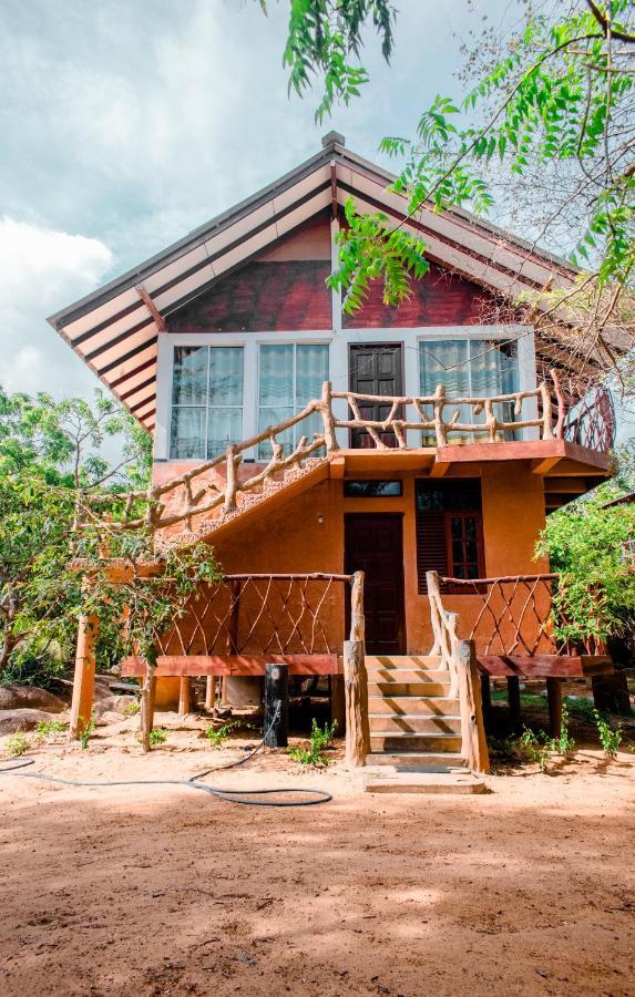 Sarada Beach Resort Yala Tissamaharama Ngoại thất bức ảnh