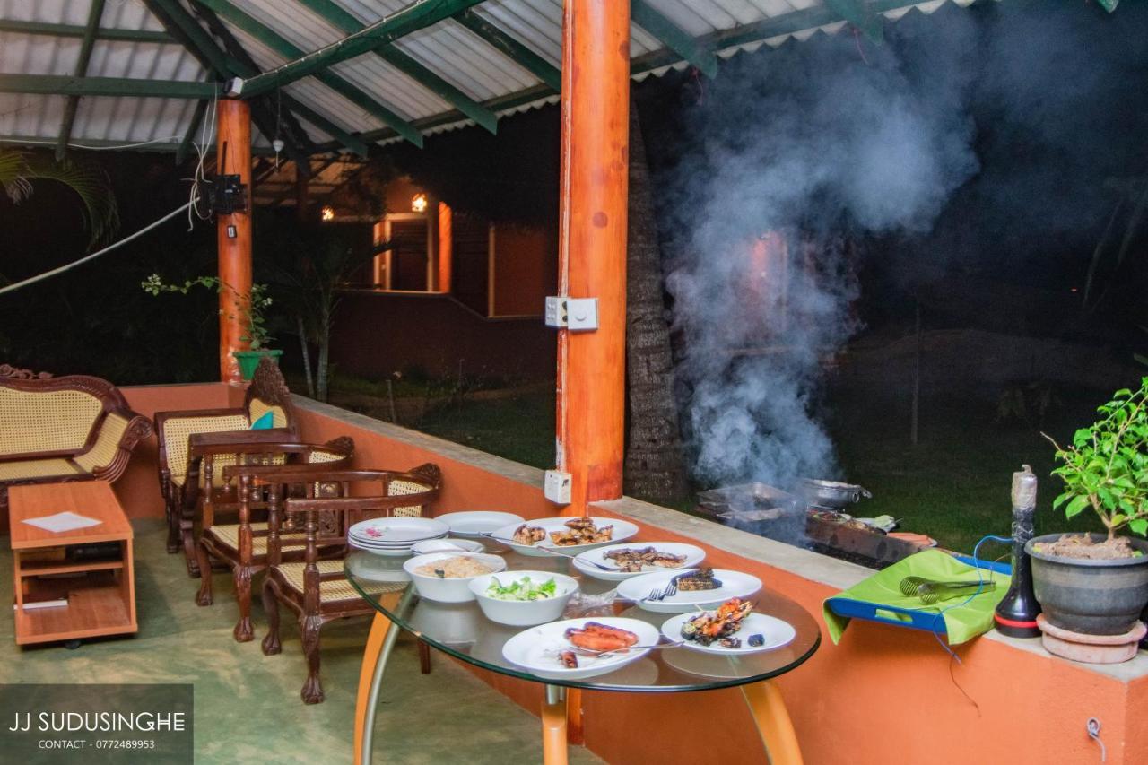 Sarada Beach Resort Yala Tissamaharama Ngoại thất bức ảnh